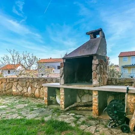 Pool House Semesterbostad *